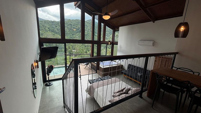 Lobo Freki - Novíssimo Refúgio romântico com vista para a Se