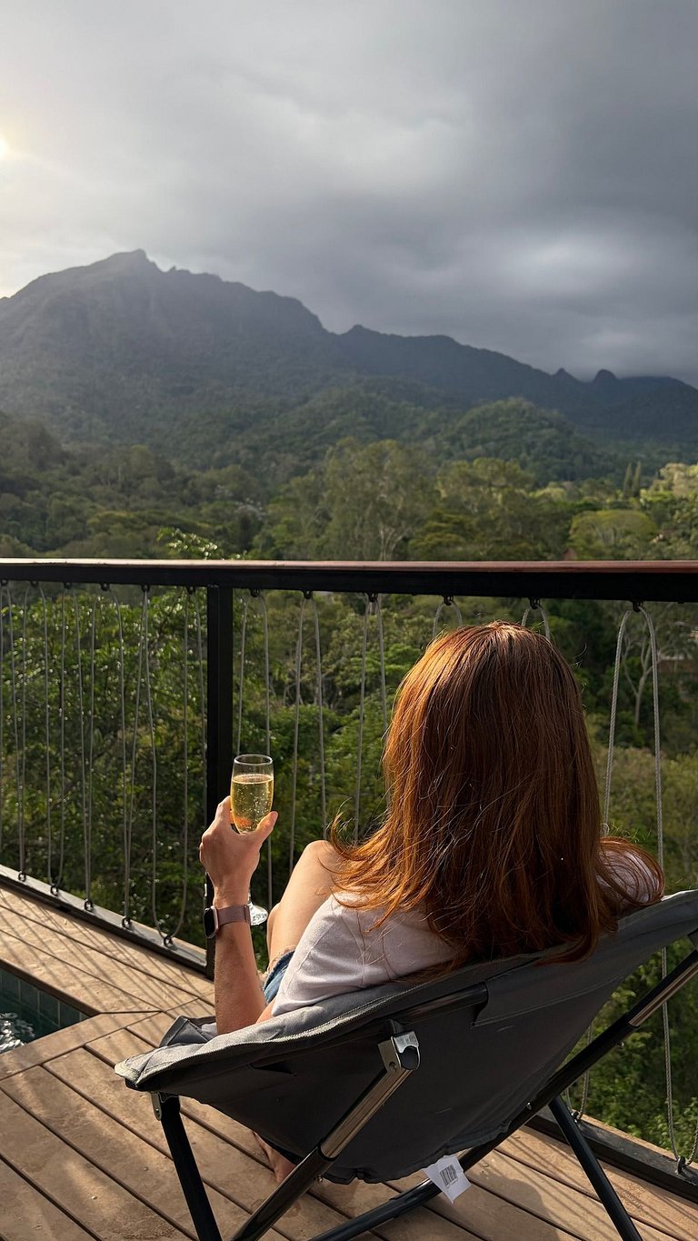 Lobo Freki - Novíssimo Refúgio romântico com vista para a Se