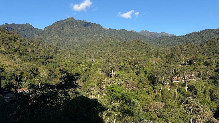 Lobo Freki - Novíssimo Refúgio romântico com vista para a Se