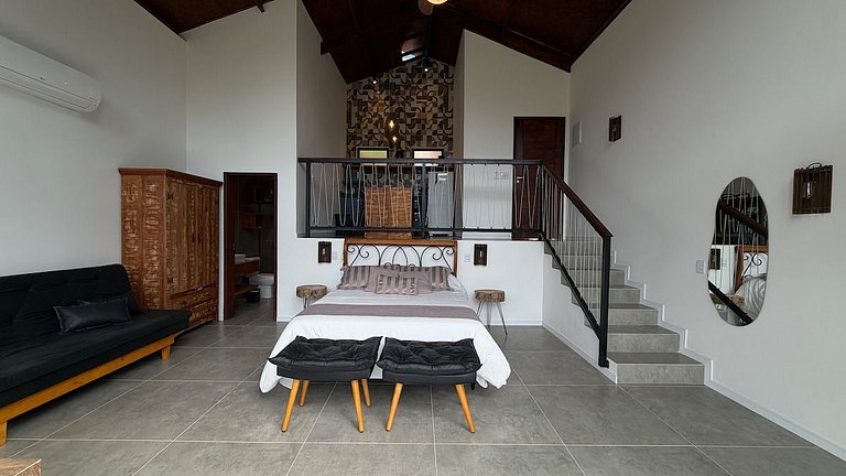 Lobo Freki - Novíssimo Refúgio romântico com vista para a Se