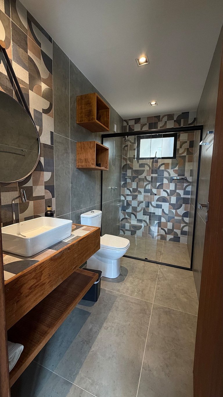 Lobo Freki - Novíssimo Refúgio romântico com vista para a Se